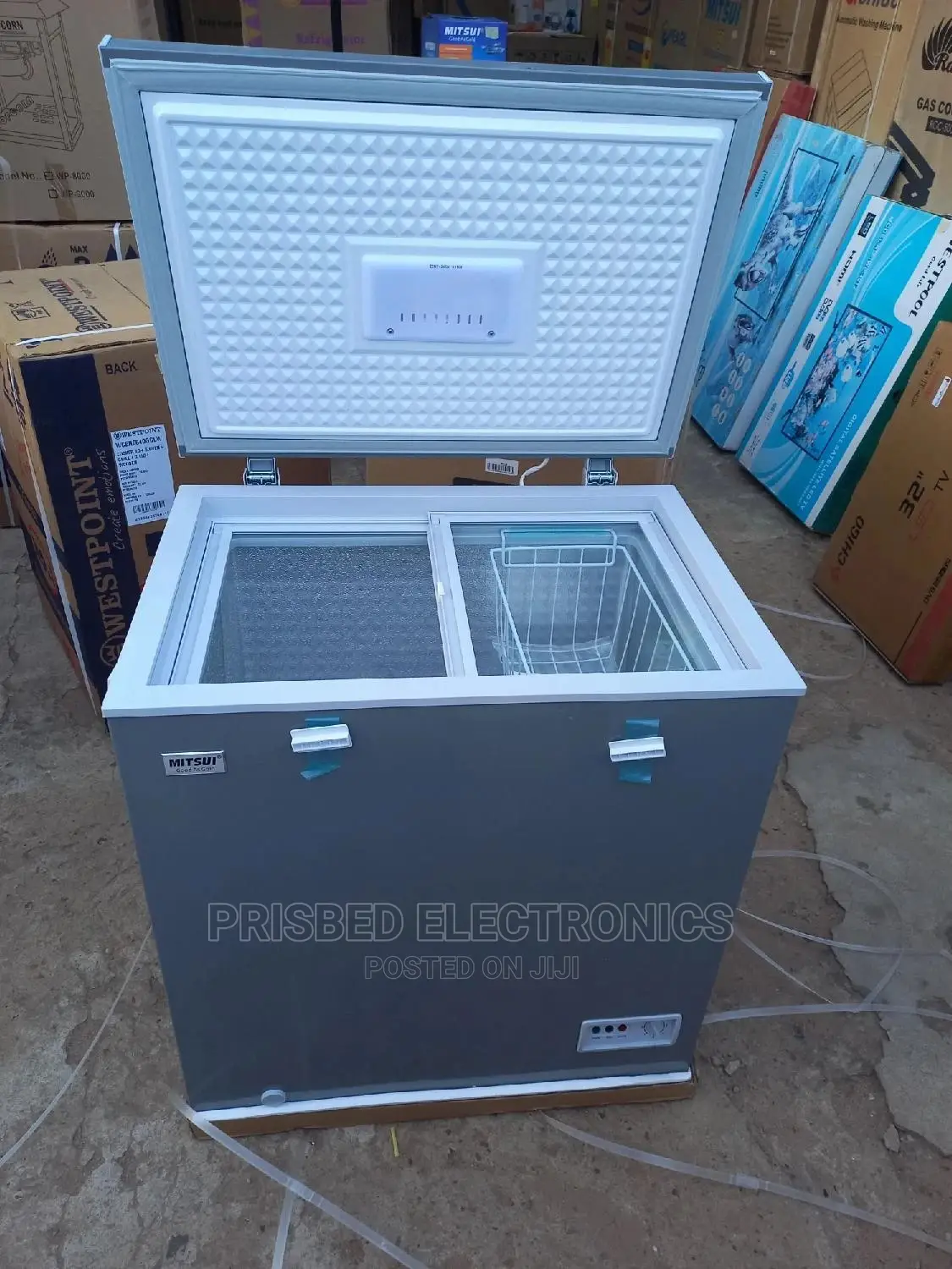 Mitsui Chest Freezer 140 Litres With Sliding Glass on Top