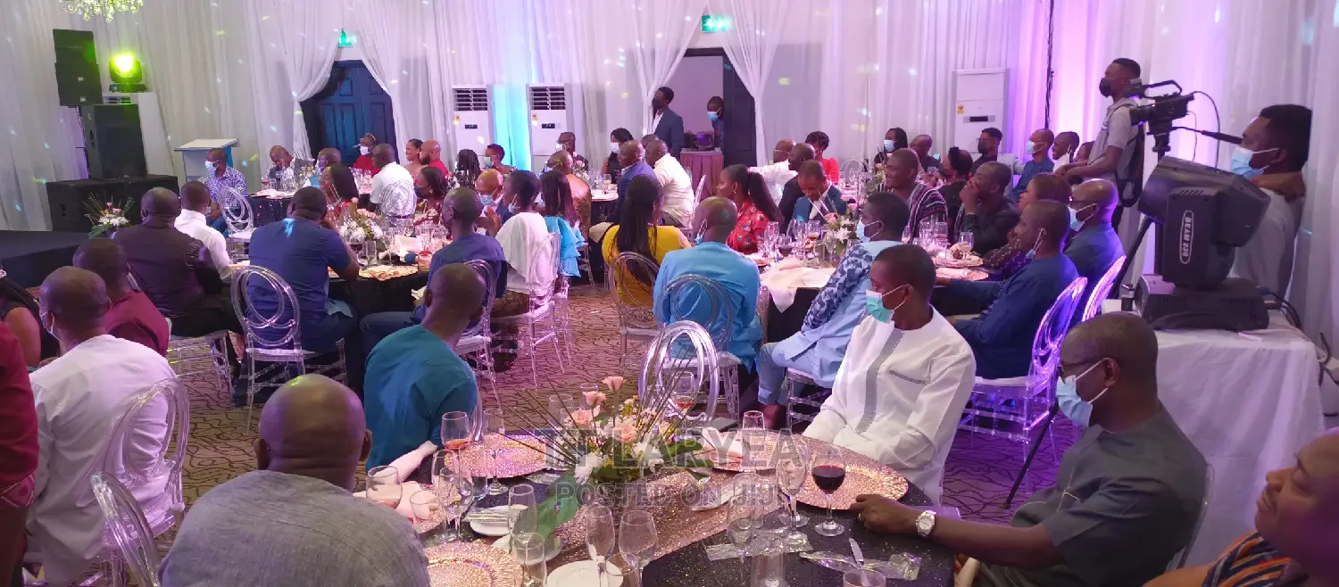 Spinning, Dj Services, Conference Pa