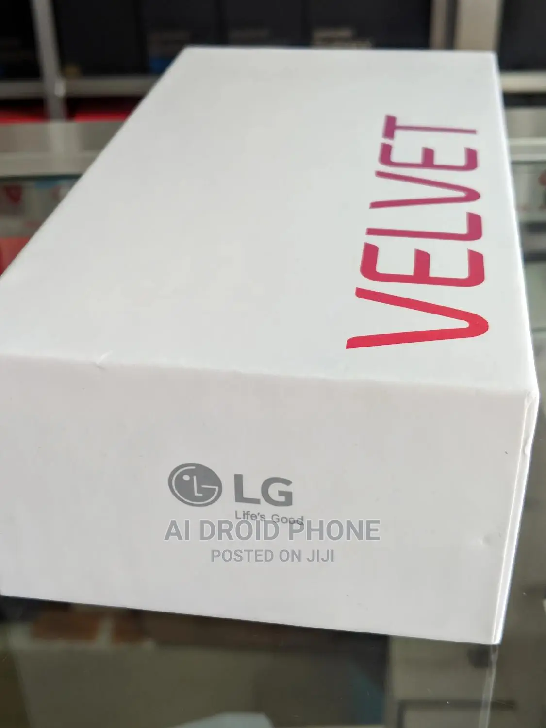 New LG Velvet 128 GB Black