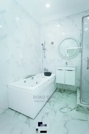 5bdrm Duplex in Dr Roko, Spintex for Sale