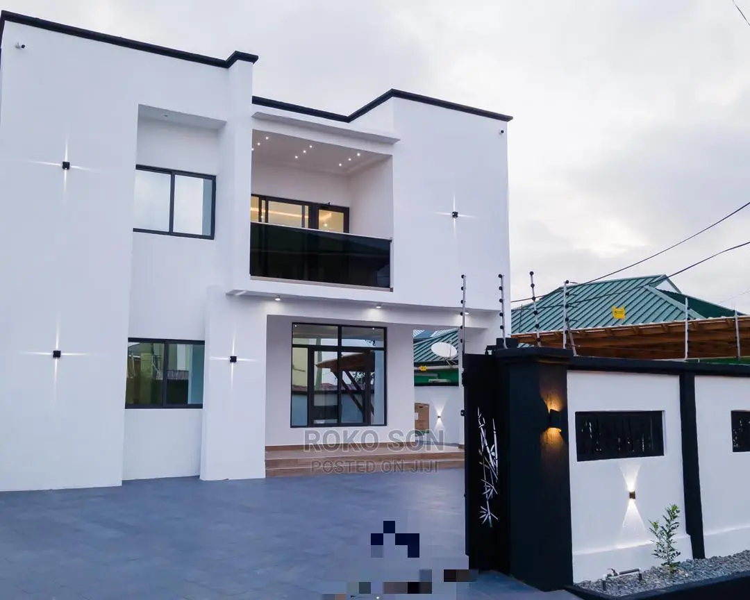 5bdrm Duplex in Dr Roko, Spintex for Sale