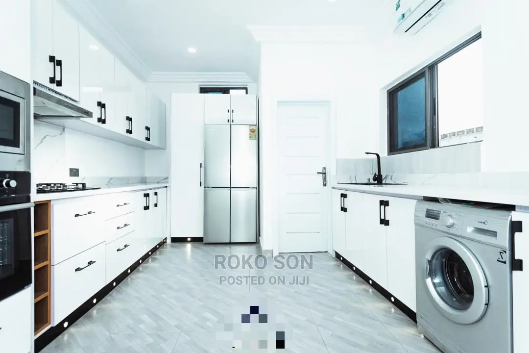 5bdrm Duplex in Dr Roko, Spintex for Sale