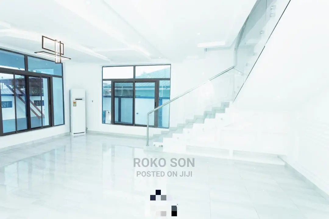 5bdrm Duplex in Dr Roko, Spintex for Sale