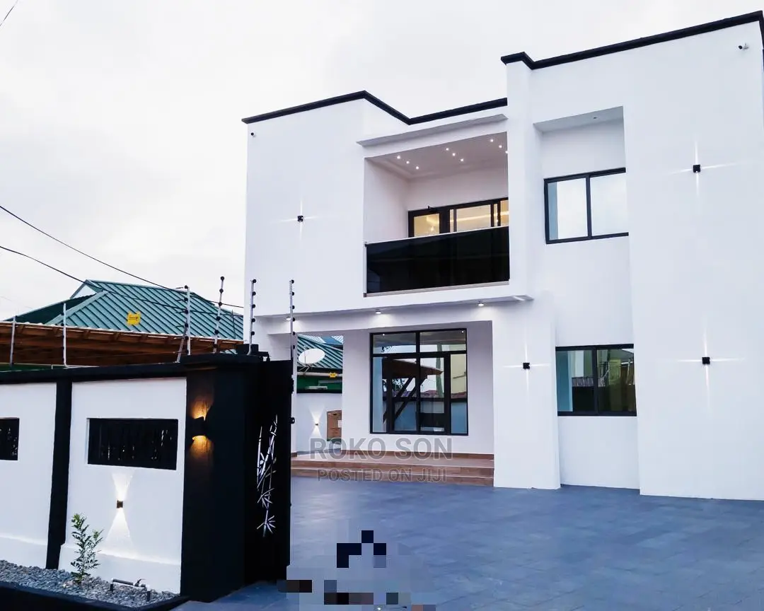 5bdrm Duplex in Dr Roko, Spintex for Sale