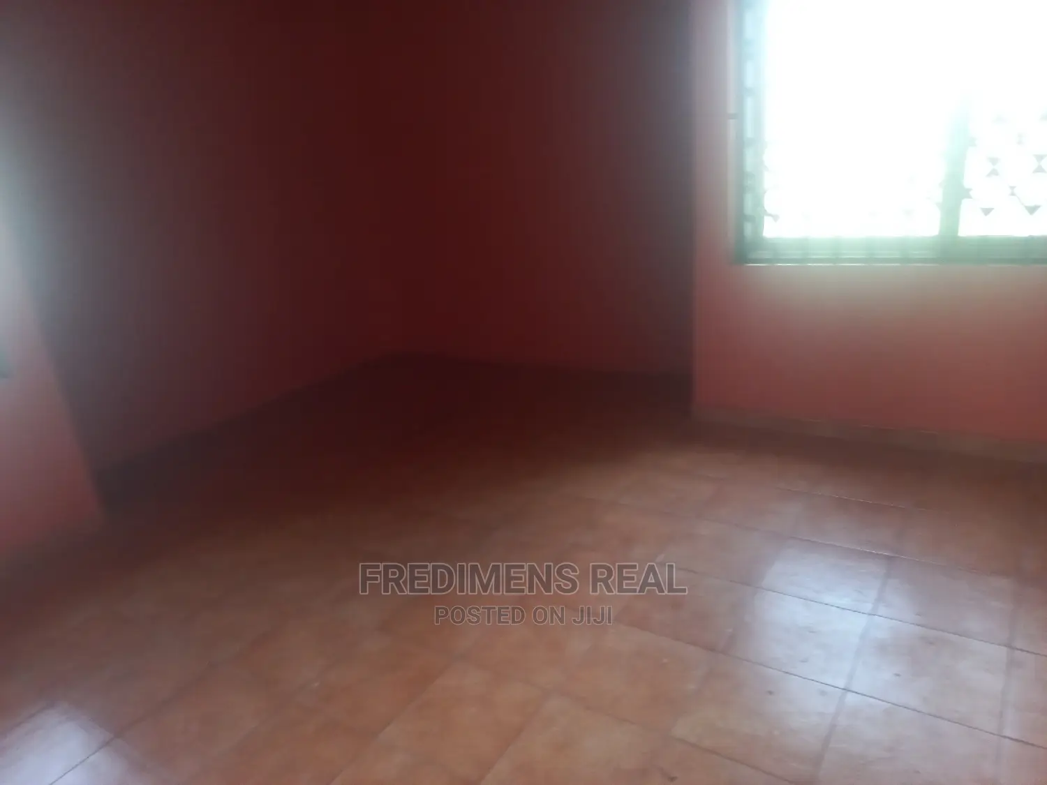 8bdrm House in Apatrapa For Sale, Kumasi Metropolitan for sale