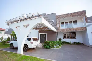 7bdrm Mansion in Dr Roko, Airport Residential Area for Sale
