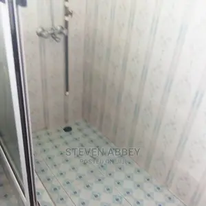 4bdrm Apartment in Adom Agency, Teshie for Rent