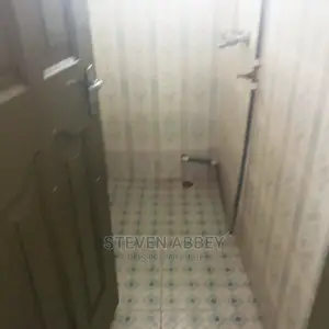 4bdrm Apartment in Adom Agency, Teshie for Rent