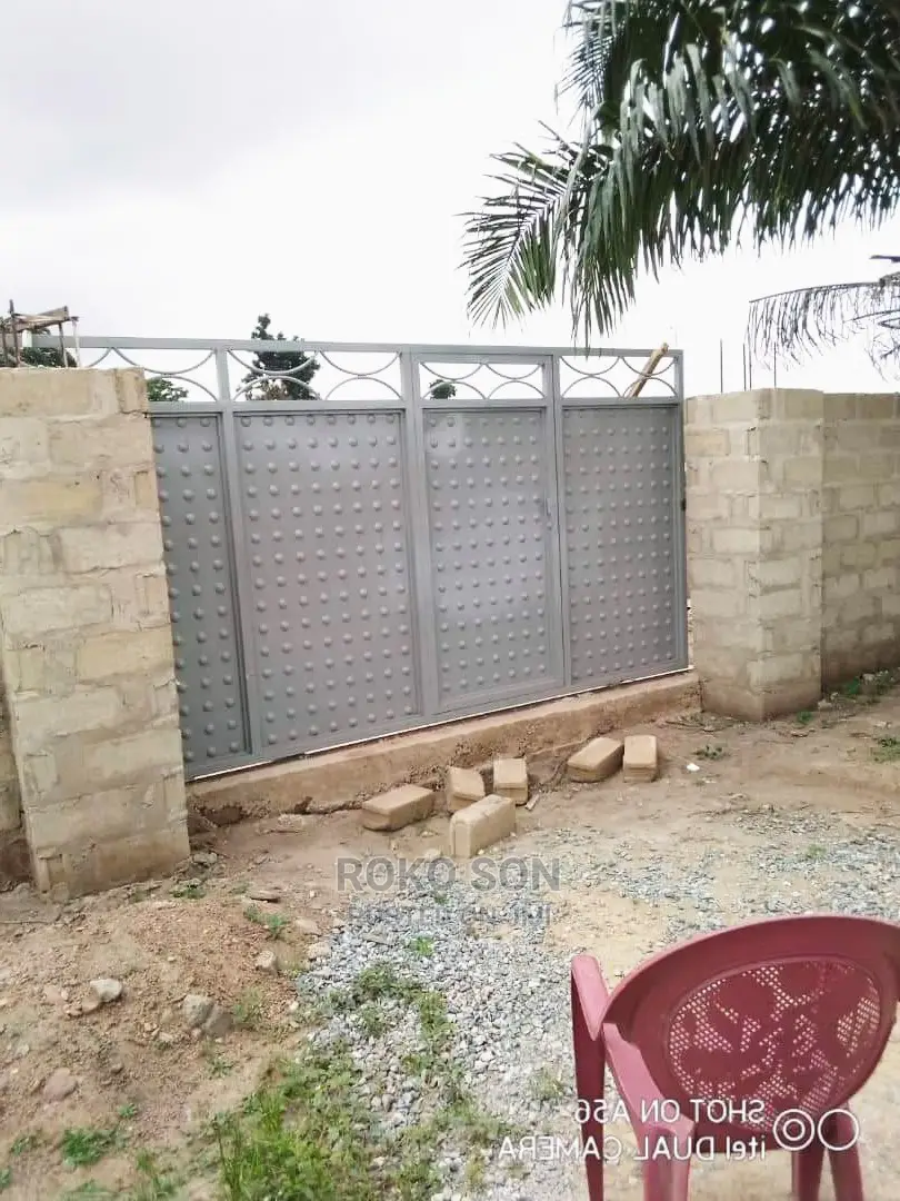 2bdrm House in Dr Roko, Dome for sale