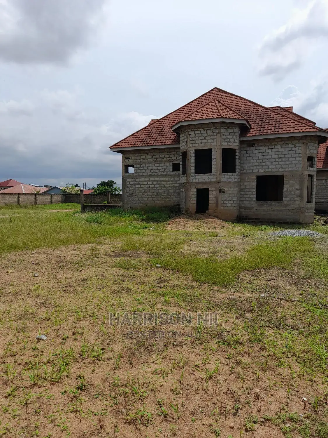 5bdrm Mansion in Amasaman, Accra Metropolitan for sale