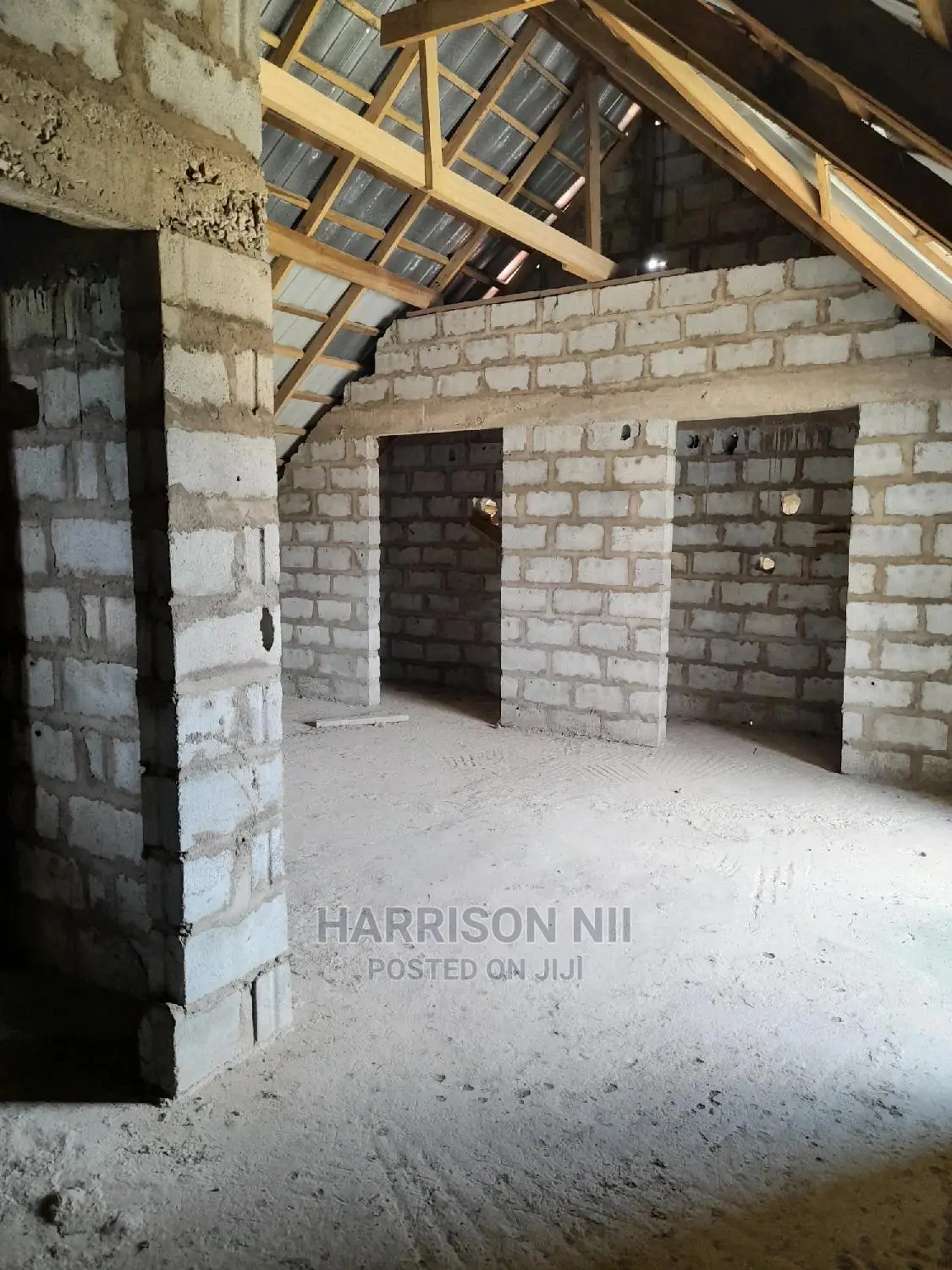 5bdrm Mansion in Amasaman, Accra Metropolitan for sale
