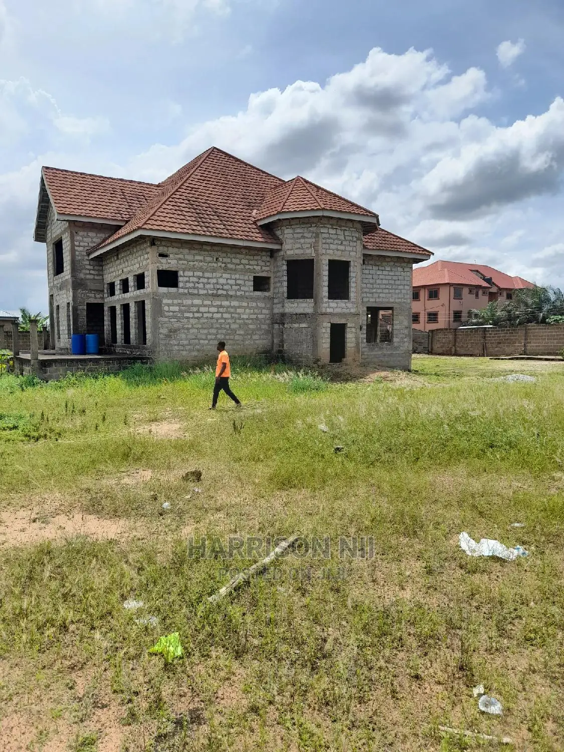 5bdrm Mansion in Amasaman, Accra Metropolitan for sale