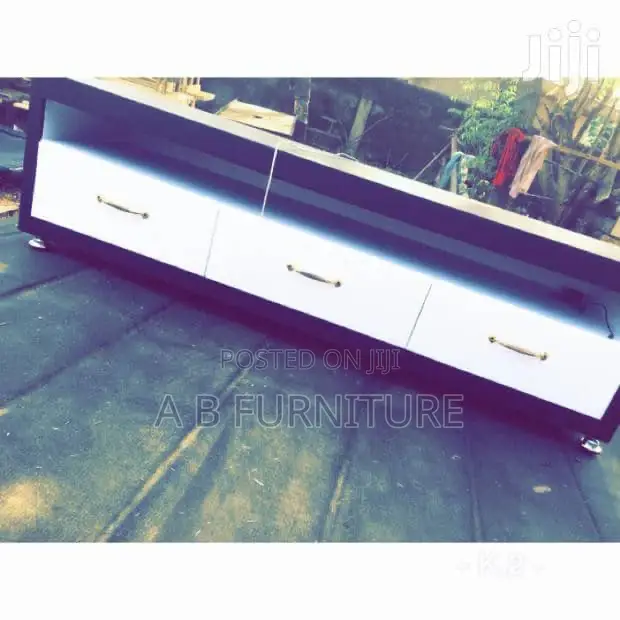 5 Feet Tv Stand