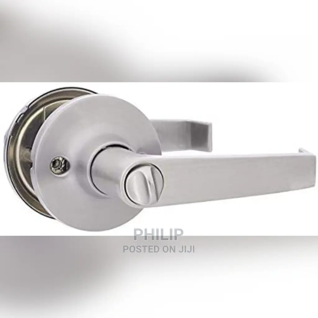 Entry Door Lever With Lock