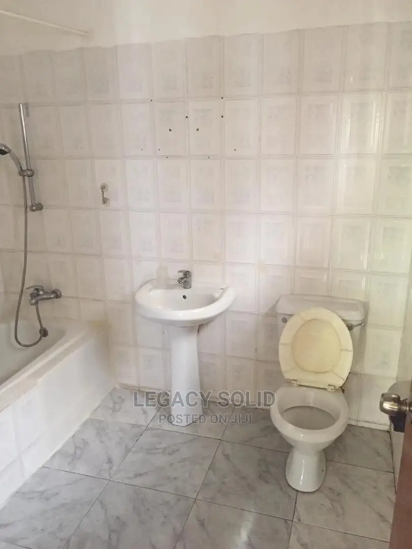 3bdrm Duplex in Legacy Consult, Manet Court for Rent