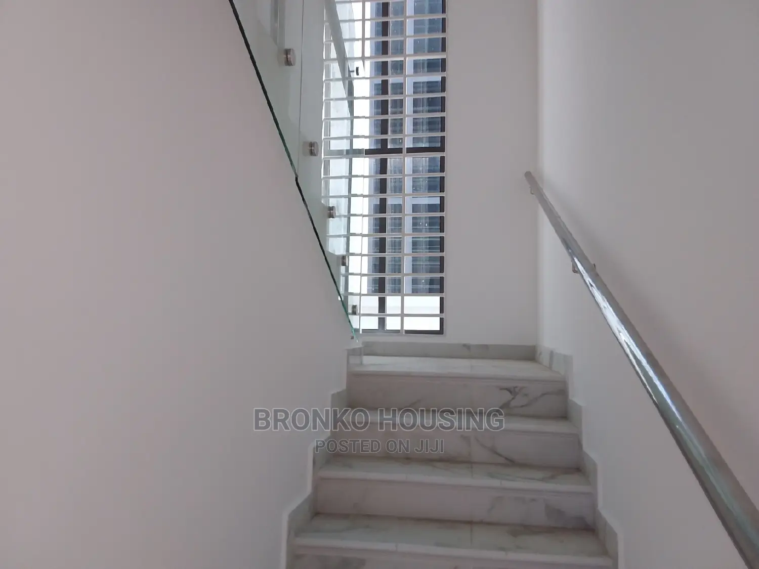 3bdrm House in Bronko Housing, Spintex for rent