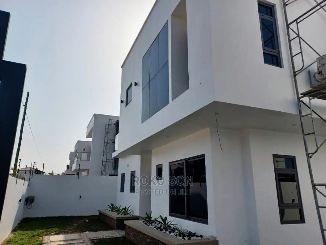 3bdrm Duplex in Dr Roko, East Legon for sale