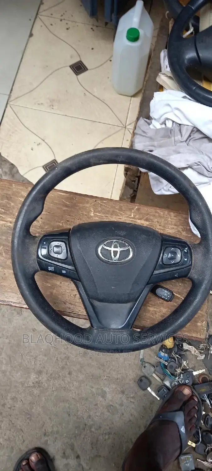 Toyota Camry/Corolla 2014-17 Complet STEERING WHEEL in Stock