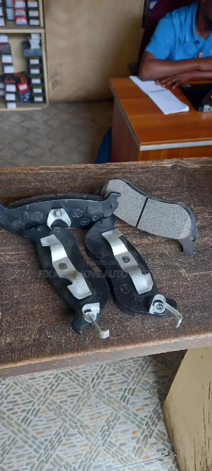 Brand New High Quality BRAKE PAD for All Cars Available