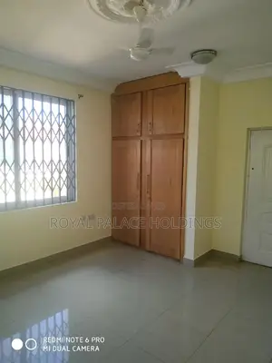 3bdrm Apartment in East Legon, American House for rent