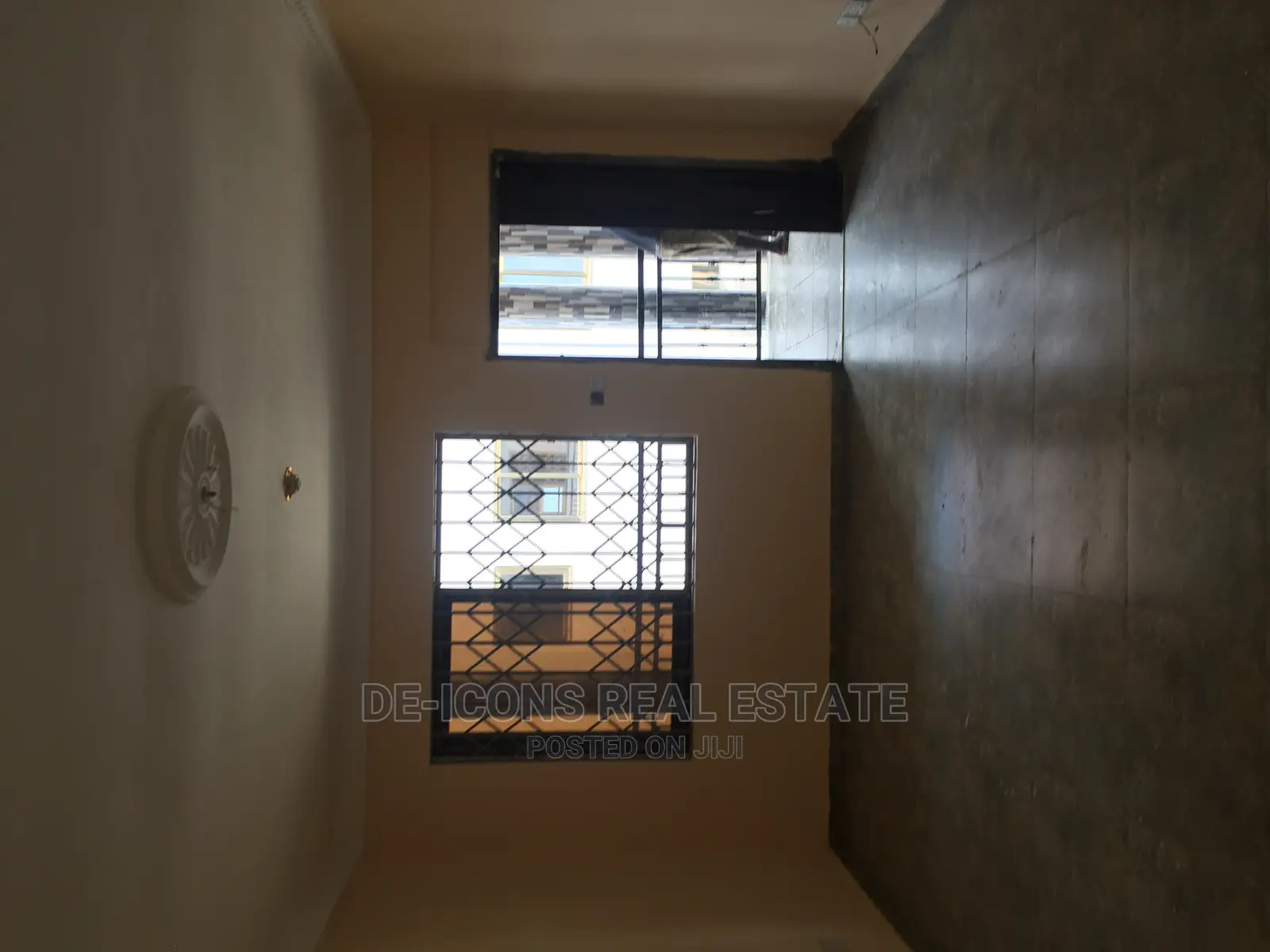 2bdrm Duplex in De-Icons Real, Ga South Municipal for rent