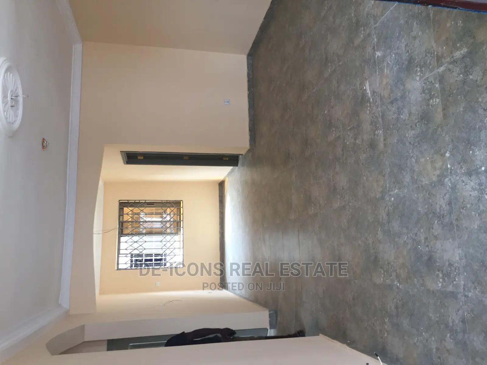 2bdrm Duplex in De-Icons Real, Ga South Municipal for rent