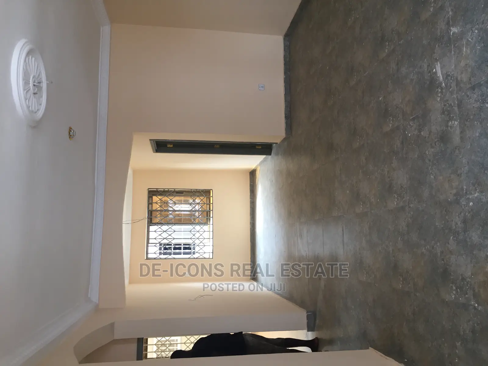 2bdrm Duplex in De-Icons Real, Ga South Municipal for rent
