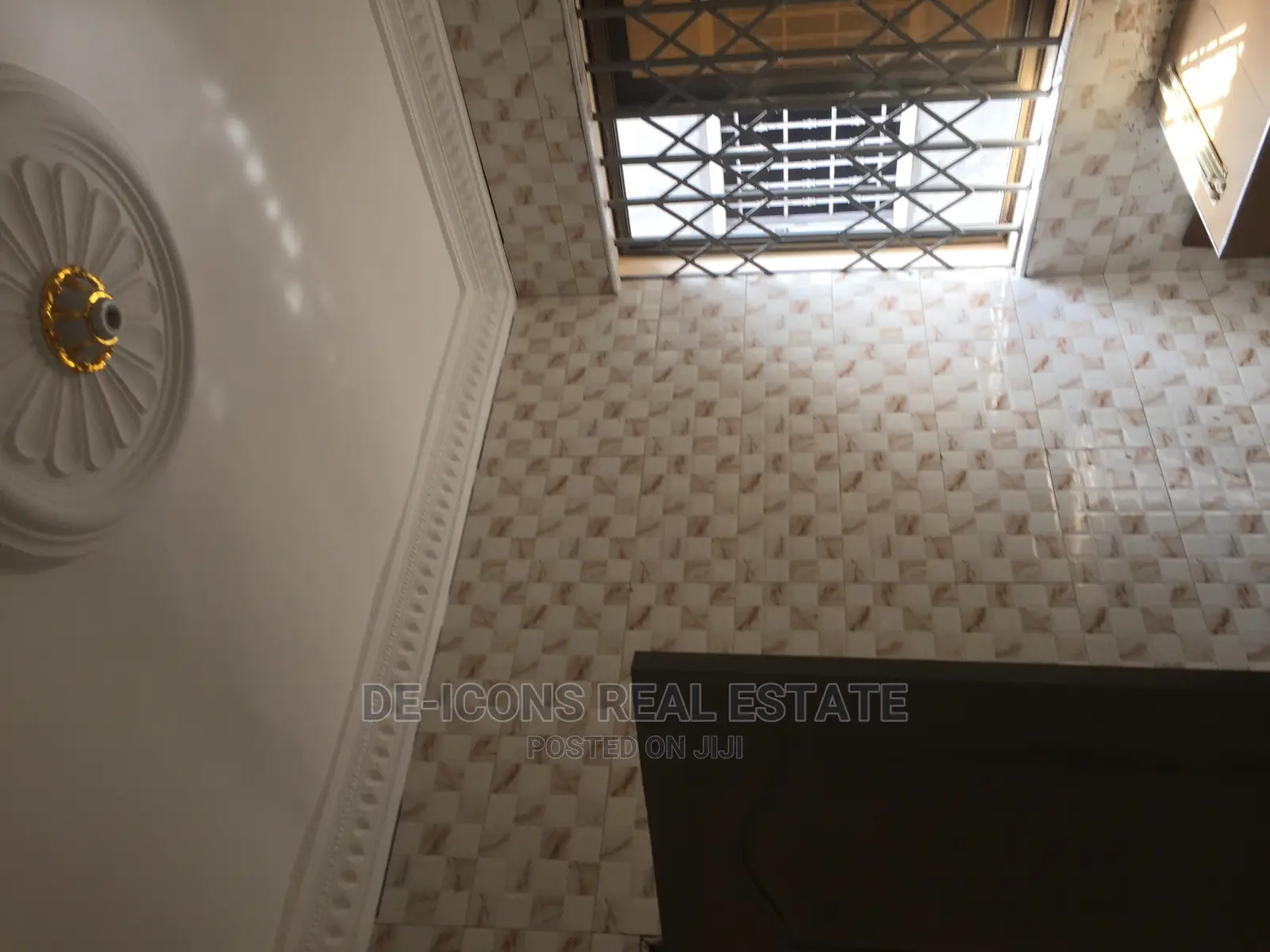 2bdrm Duplex in De-Icons Real, Ga South Municipal for rent