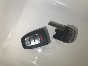 AUDI Smart Key Shell Case for Audi A4, A5, Q5, TT3
