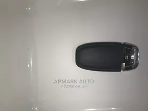 AUDI Smart Key Shell Case for Audi A4, A5, Q5, TT3