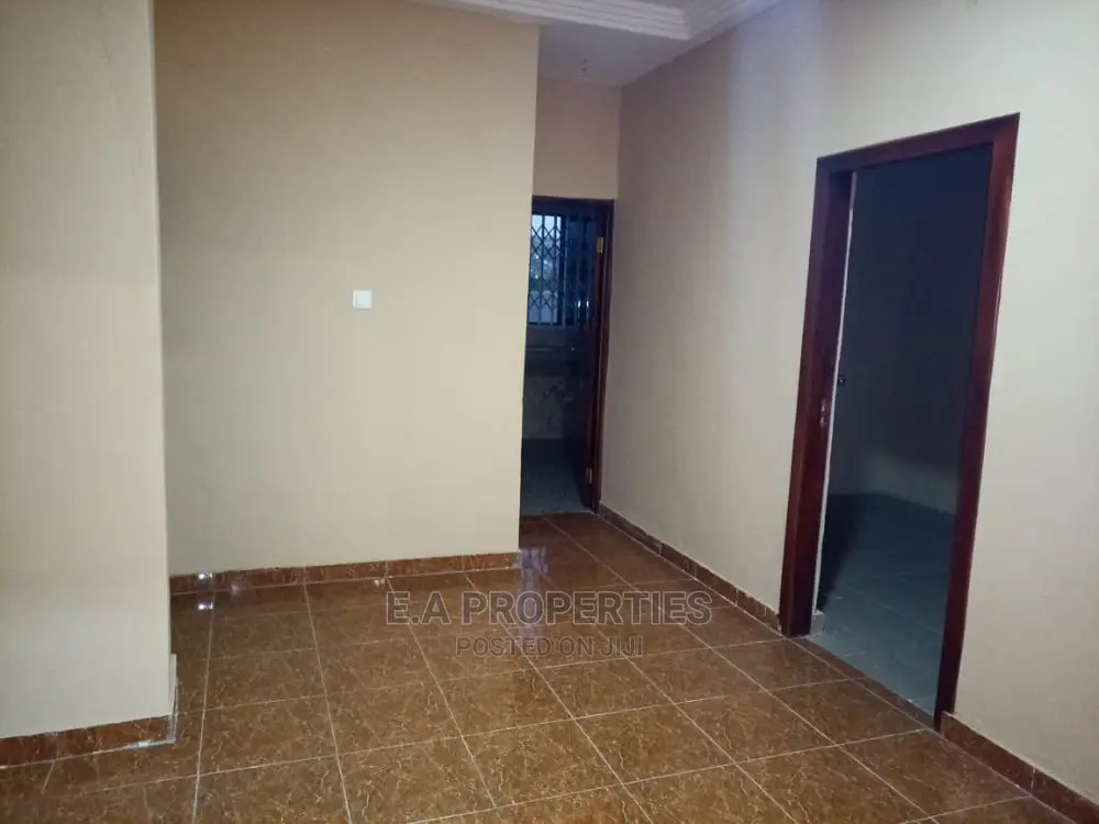 3bdrm Bedsitter in E a Properties, Boundary Road Area for Rent