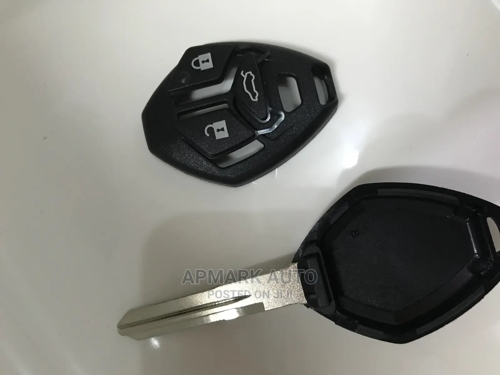 Mitsubishi Mirage Remote Key Shell Housing