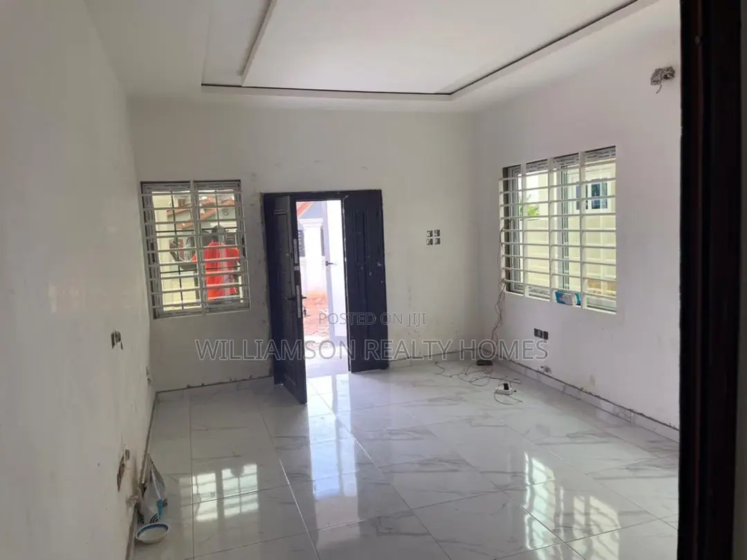 3bdrm House in Devtraco Estate, Spintex for sale