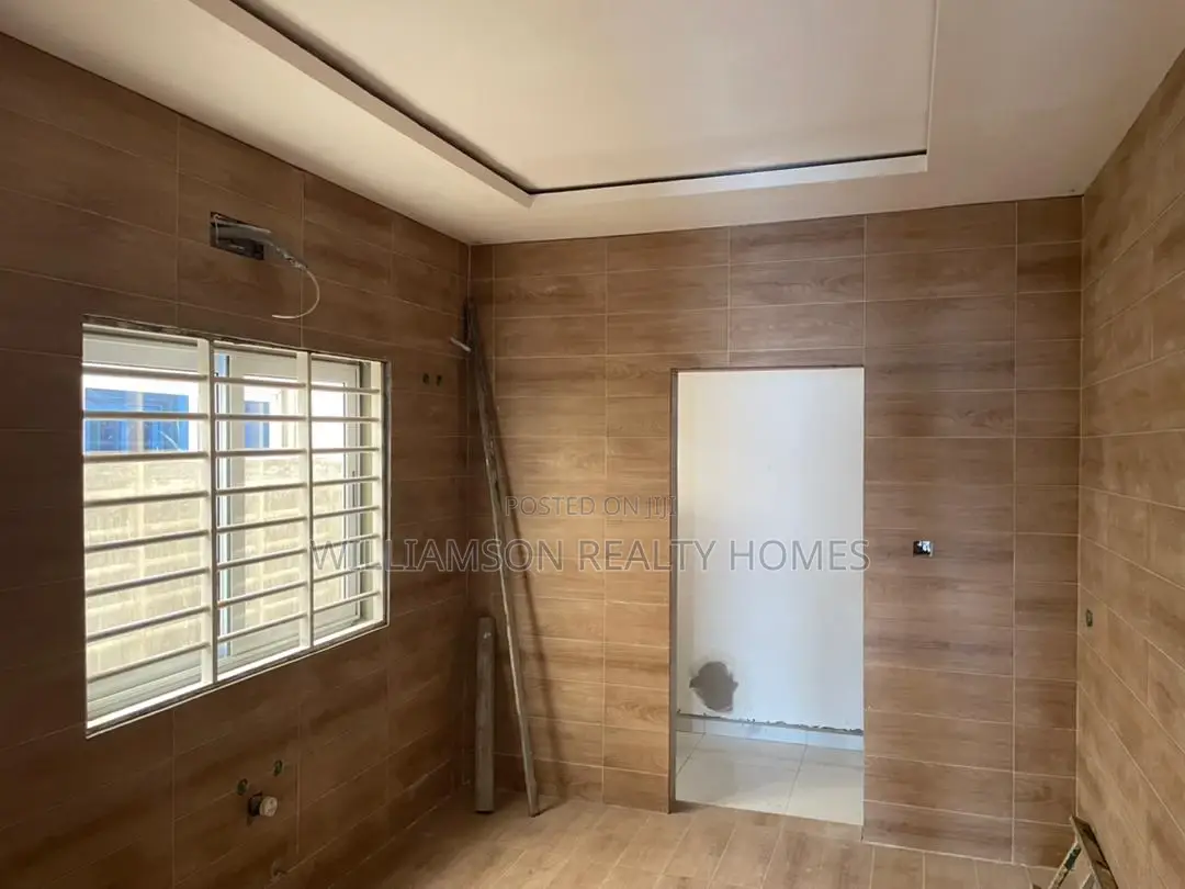 3bdrm House in Devtraco Estate, Spintex for sale