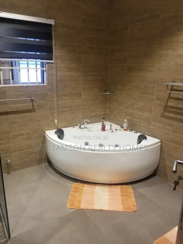 3bdrm House in Devtraco Estate, Spintex for sale