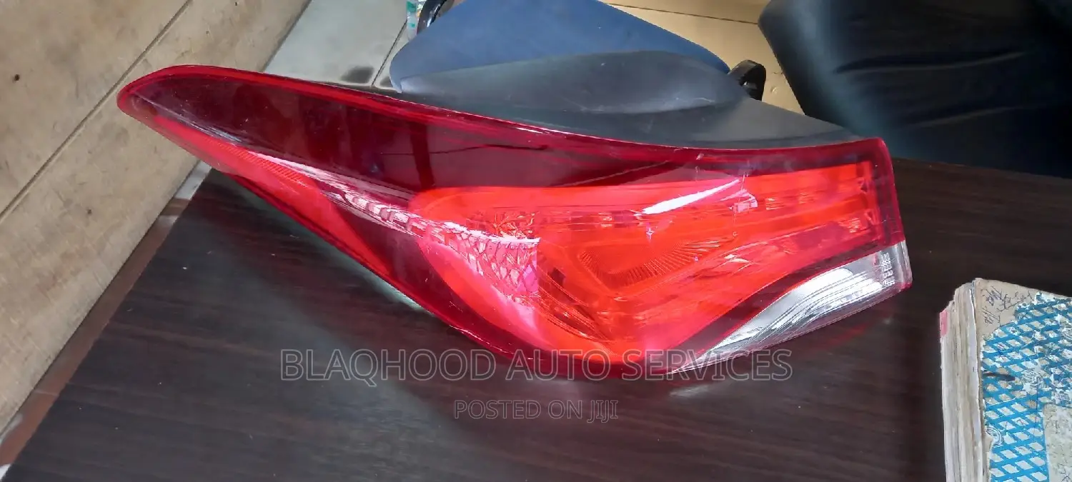 Hyundai Elantra 2014 TAIL LIGHTS Pair Available