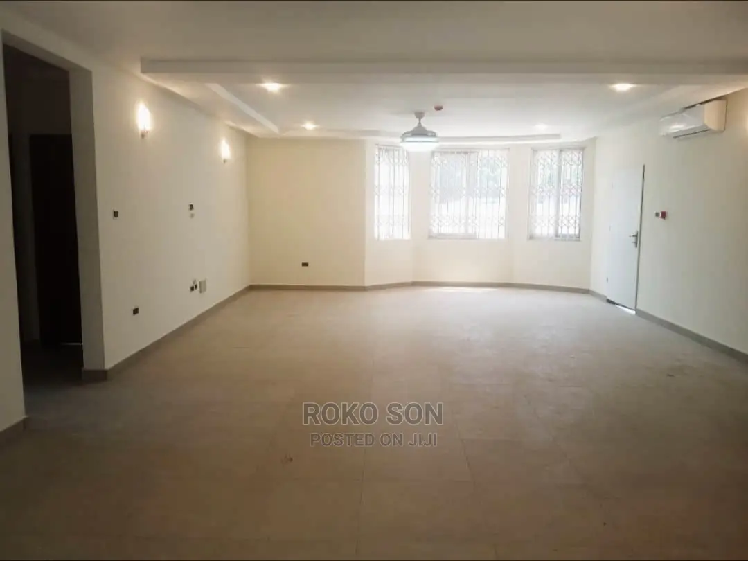 2bdrm Apartment in Dr Roko, Abelemkpe for rent