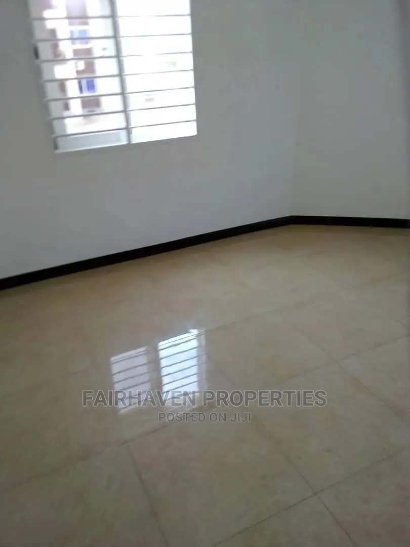 2bdrm Apartment in Fair Haven, Airport Residential Area for rent