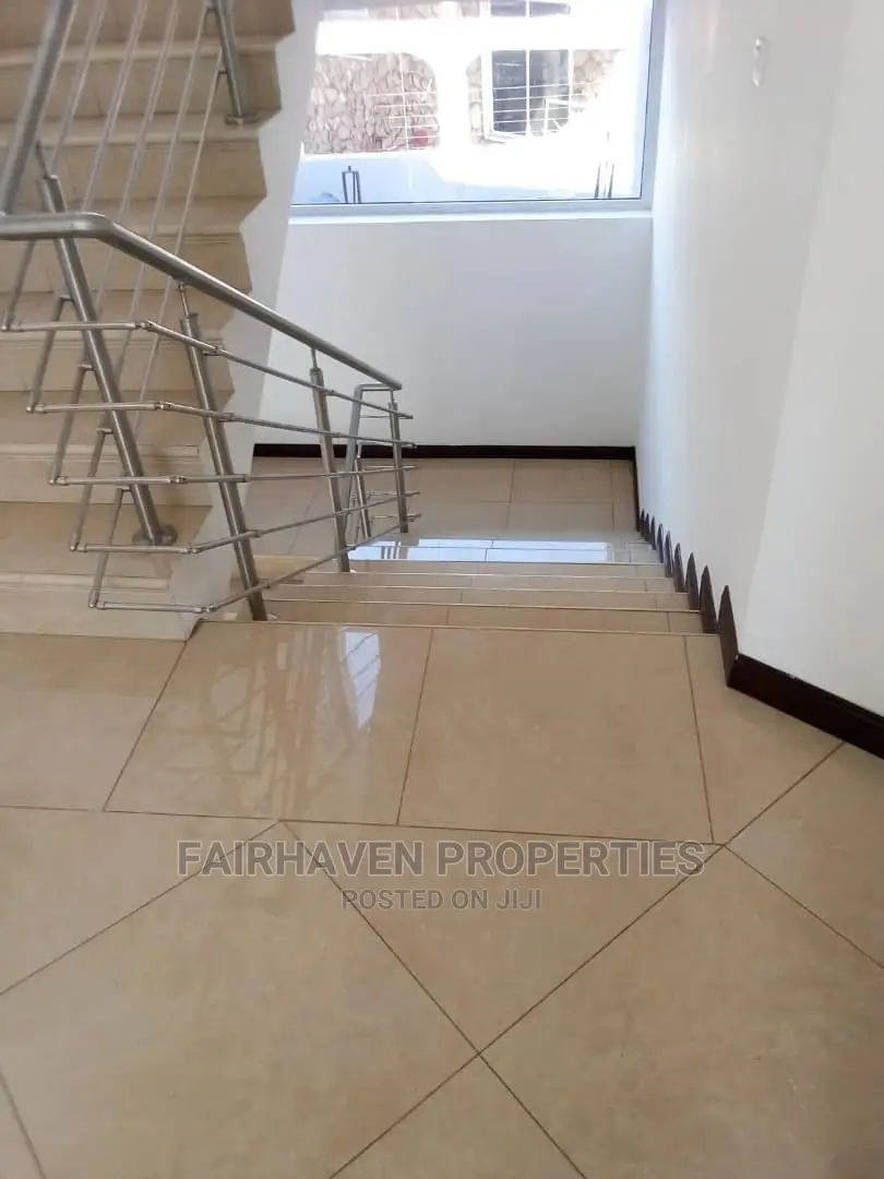 2bdrm Apartment in Fair Haven, Airport Residential Area for rent