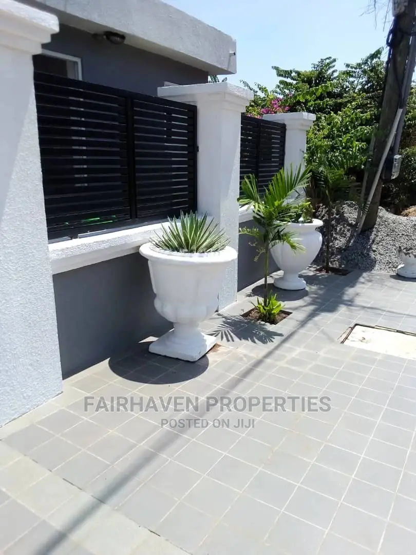 2bdrm Apartment in Fair Haven, Airport Residential Area for rent