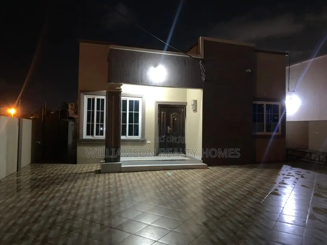 Furnished 2bdrm House in Addogono Area, Spintex for sale