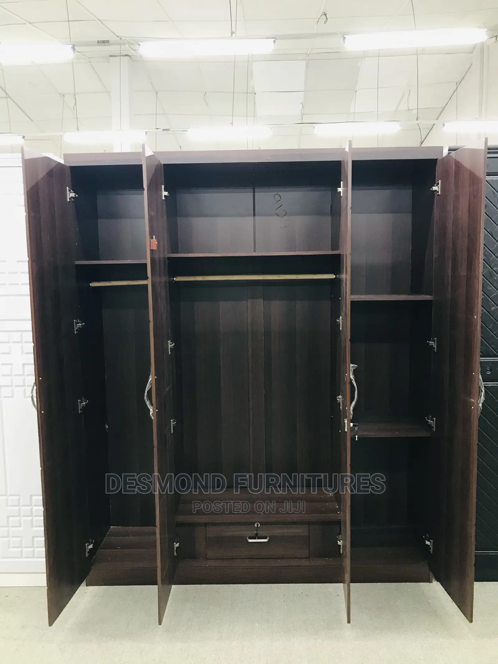 Four Doors Wardrobe (9124)