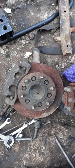 Photo - Nissan Stanbic Complete Front WHEEL HUB Pair in Stock