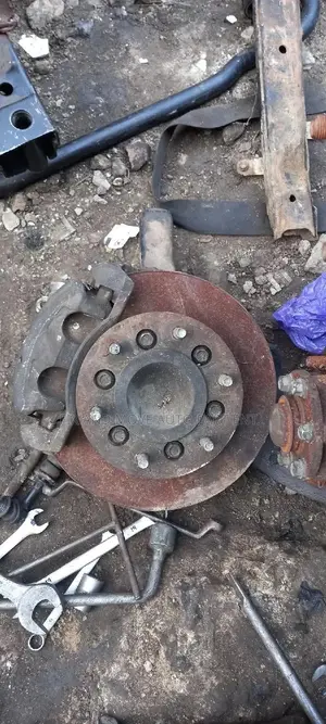 Nissan Stanbic Complete Front WHEEL HUB Pair in Stock