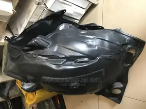 Camry 2018 Fender Linning