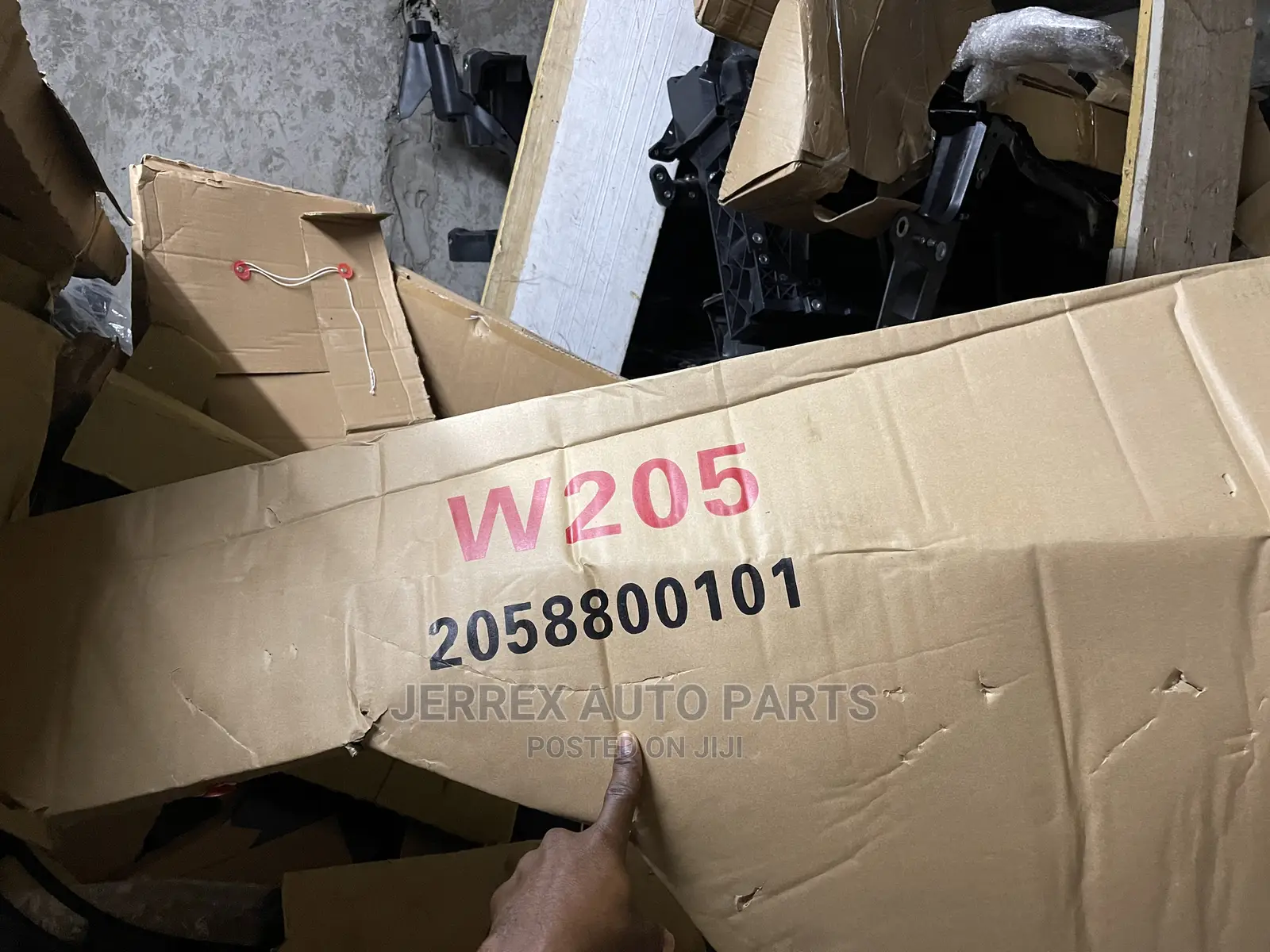 Mercedes Benz(W205).Fender,