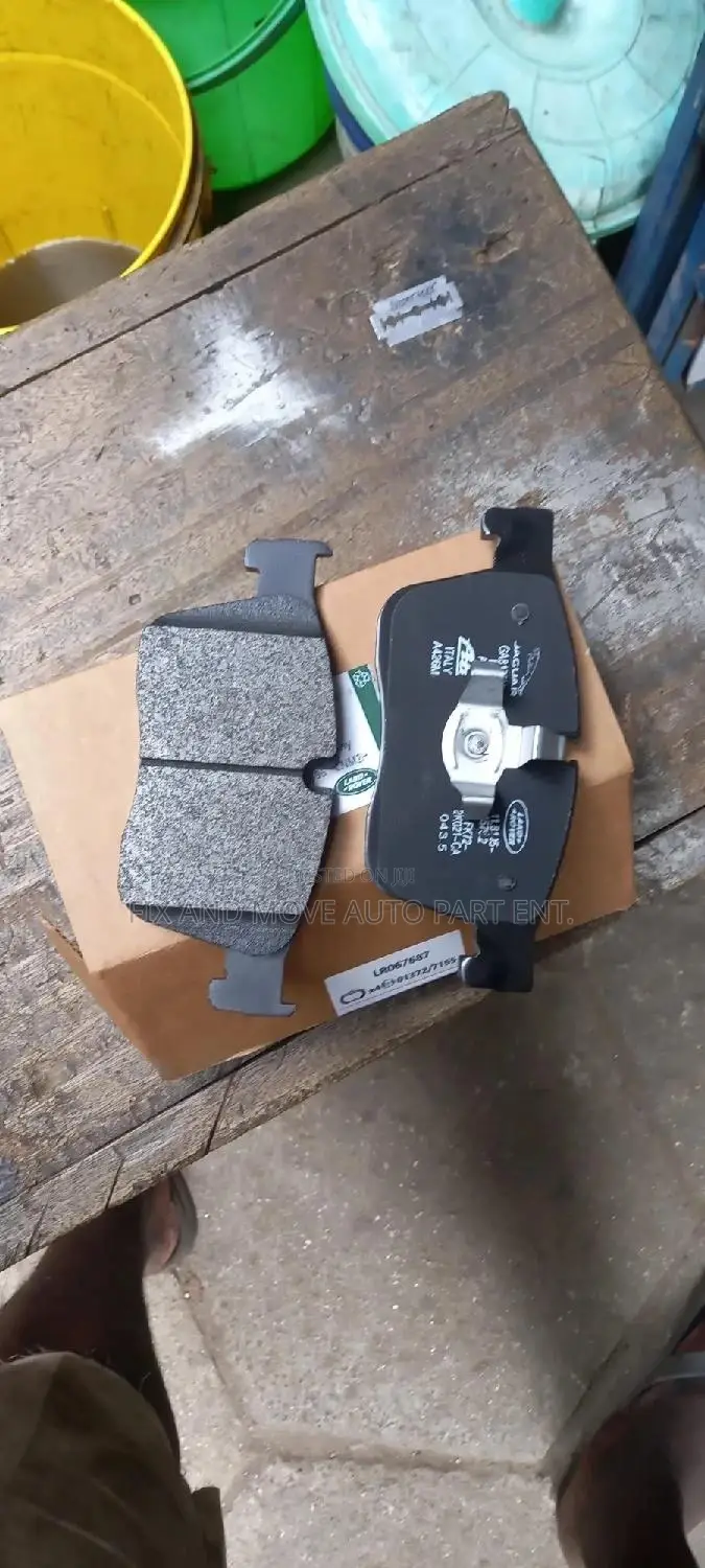 Range Rover Velar 2017 (3.0) Front BRAKE PAD Pair Available