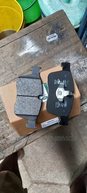 Range Rover Velar 2017 (3.0) Front BRAKE PAD Pair in Stock