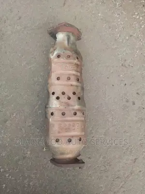Catalytic Converter in Stock Honda/Hyundai/Nissan/Toyota/ Kia/Benz Etc