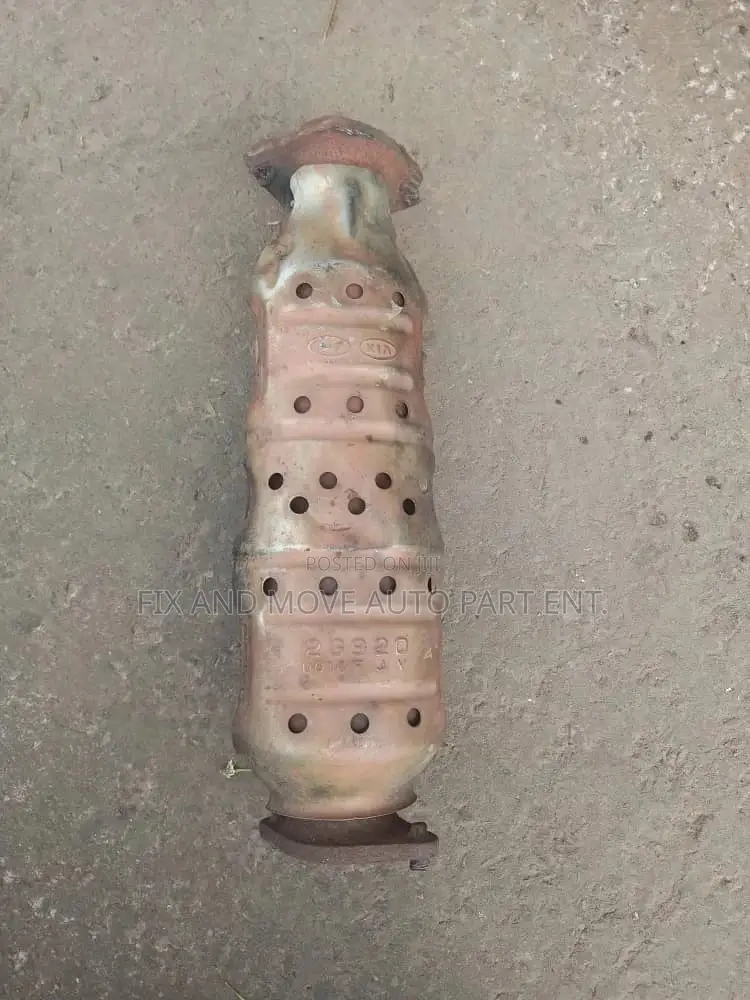 Catalytic Converter in Stock Honda/Hyundai/Nissan/Toyota/ Kia/Benz Etc